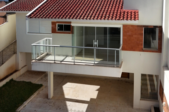 Sobrado à venda - 186m² - Umuarama-PR